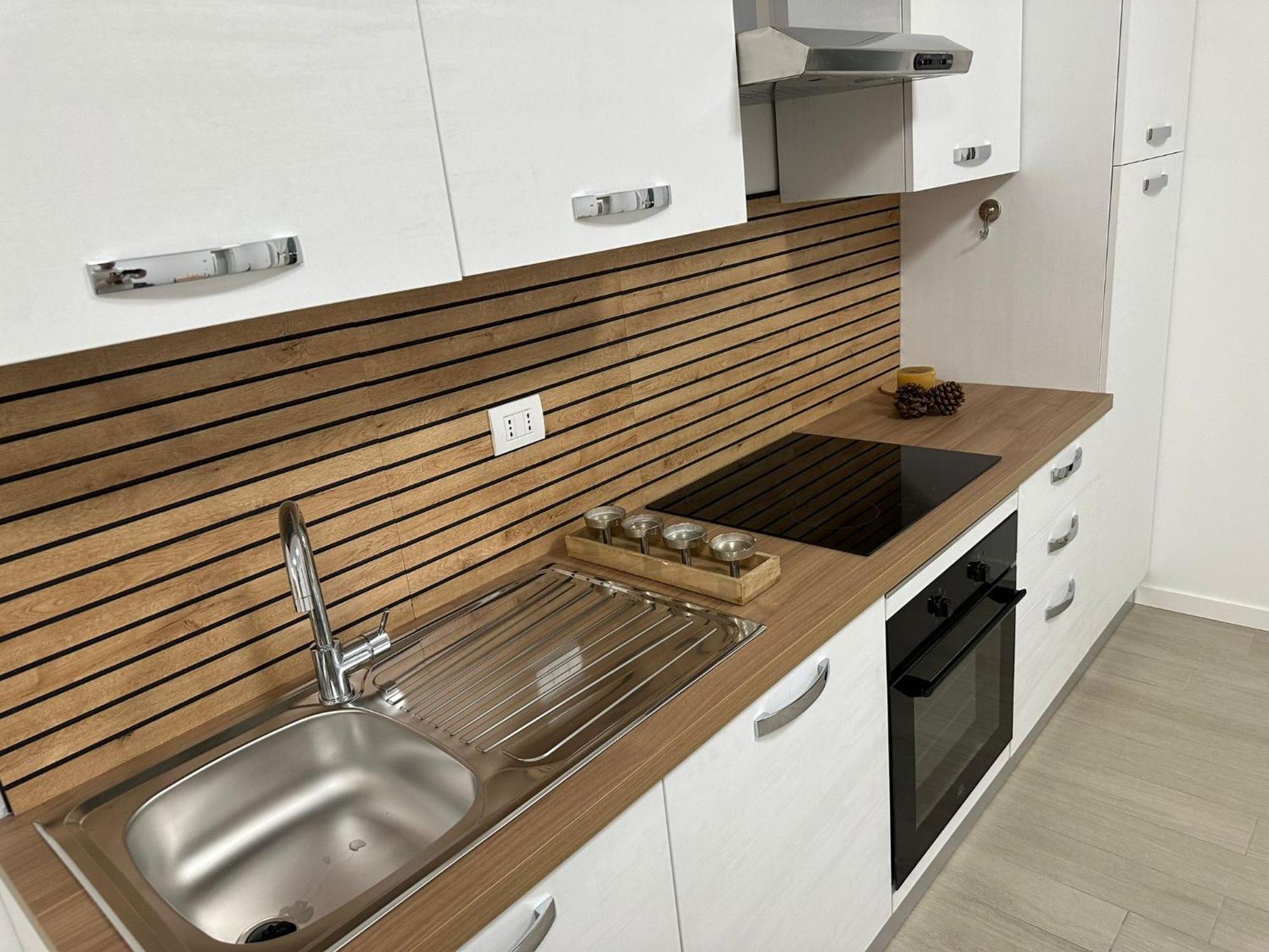 Casa Ideale Tim Appartmanti Moderni Vicina Al Centro เลคโค ภายนอก รูปภาพ