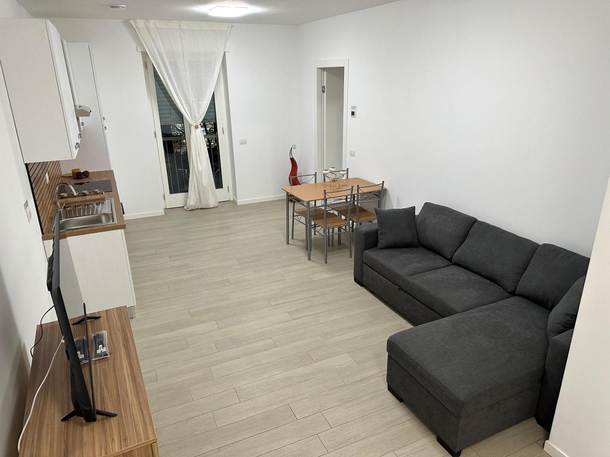Casa Ideale Tim Appartmanti Moderni Vicina Al Centro เลคโค ภายนอก รูปภาพ