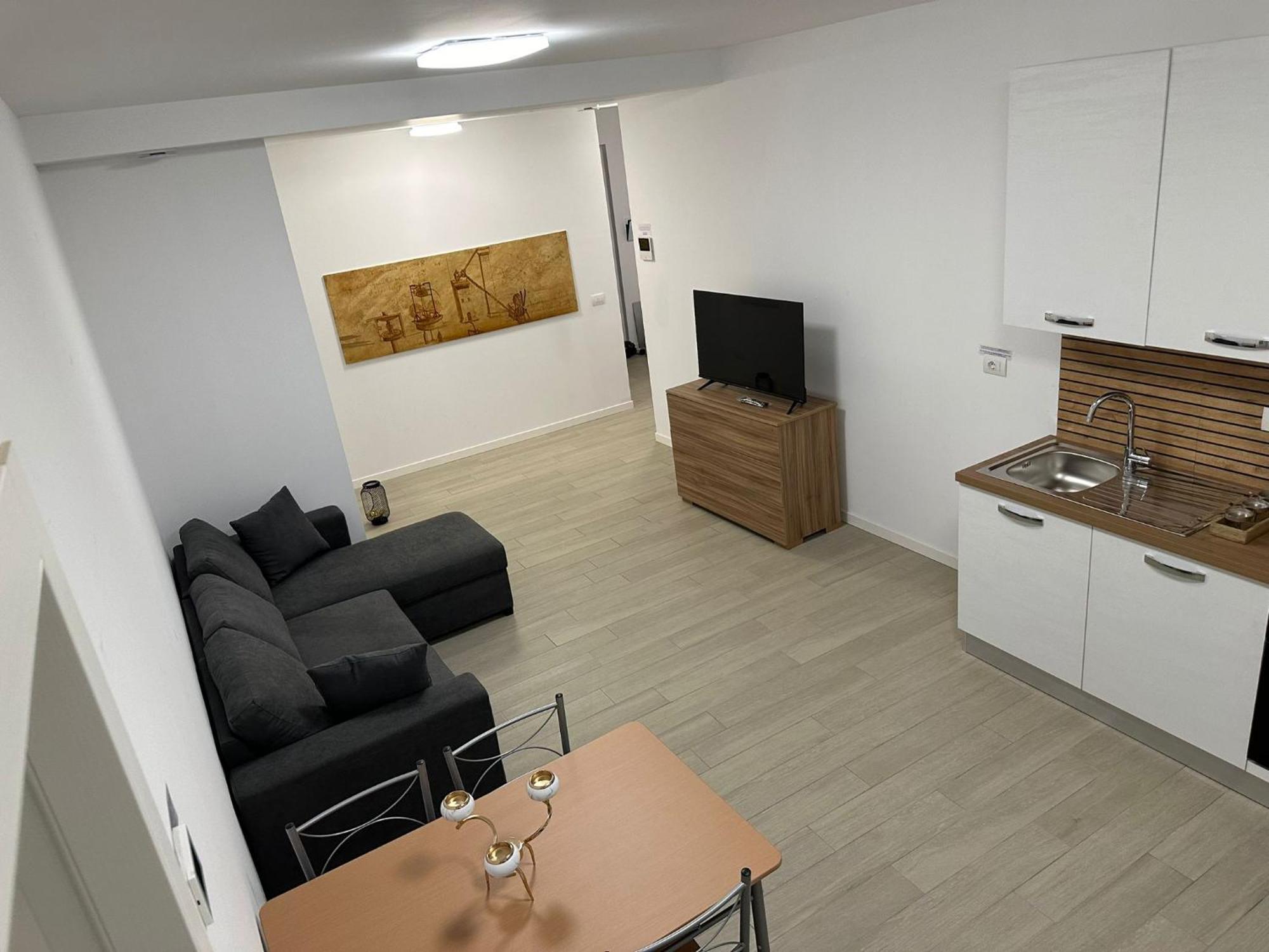 Casa Ideale Tim Appartmanti Moderni Vicina Al Centro เลคโค ภายนอก รูปภาพ
