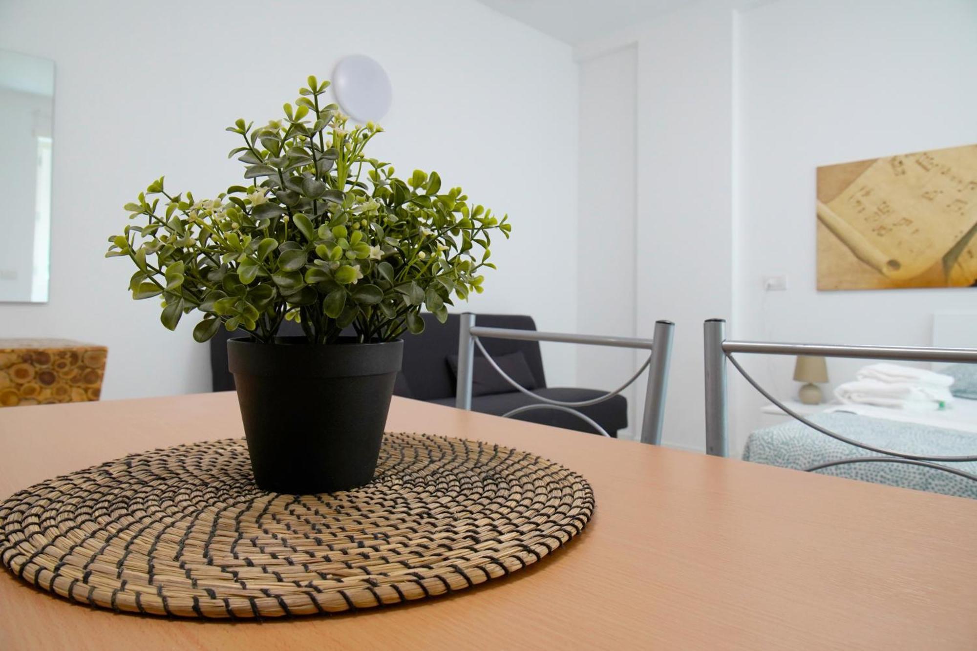 Casa Ideale Tim Appartmanti Moderni Vicina Al Centro เลคโค ภายนอก รูปภาพ