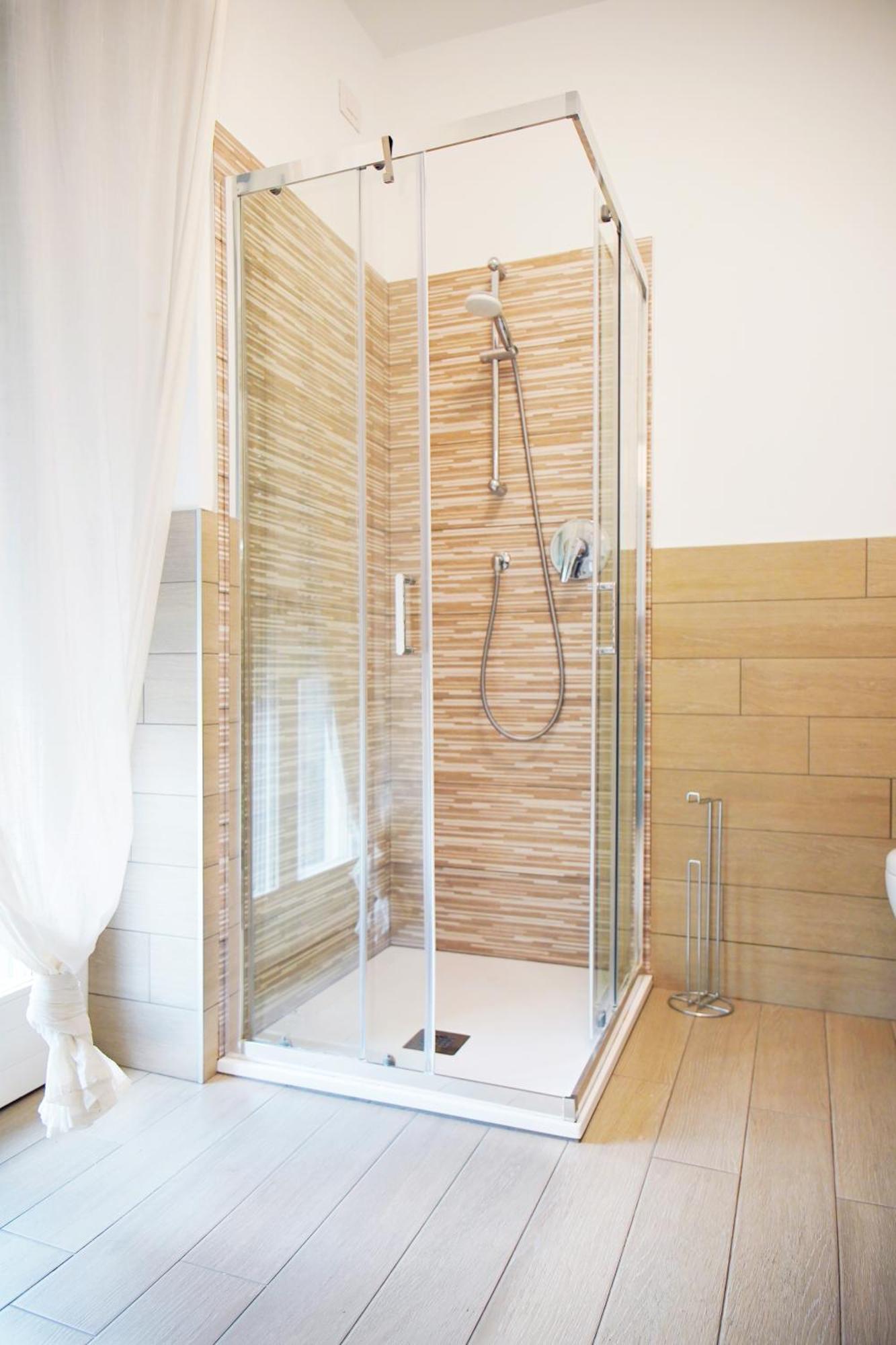 Casa Ideale Tim Appartmanti Moderni Vicina Al Centro เลคโค ภายนอก รูปภาพ