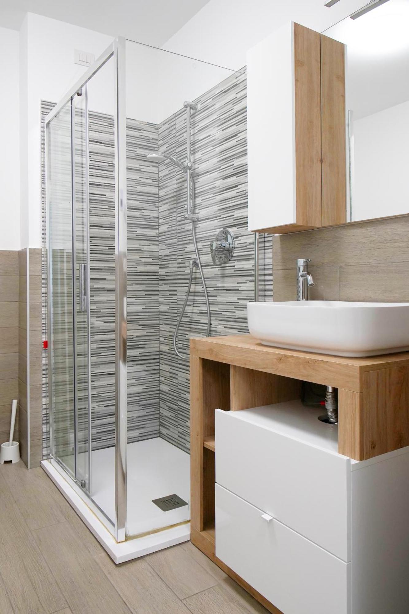 Casa Ideale Tim Appartmanti Moderni Vicina Al Centro เลคโค ภายนอก รูปภาพ